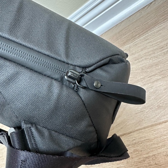 Peak Design Backpack - Picture 8 of 10